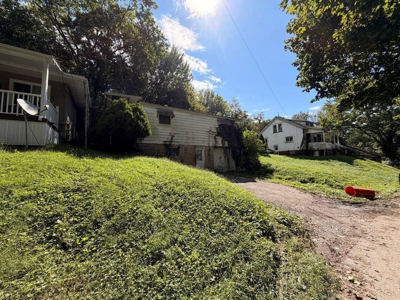 1218 Northside Avenue, East Liverpool, OH 43920 Photo 2
