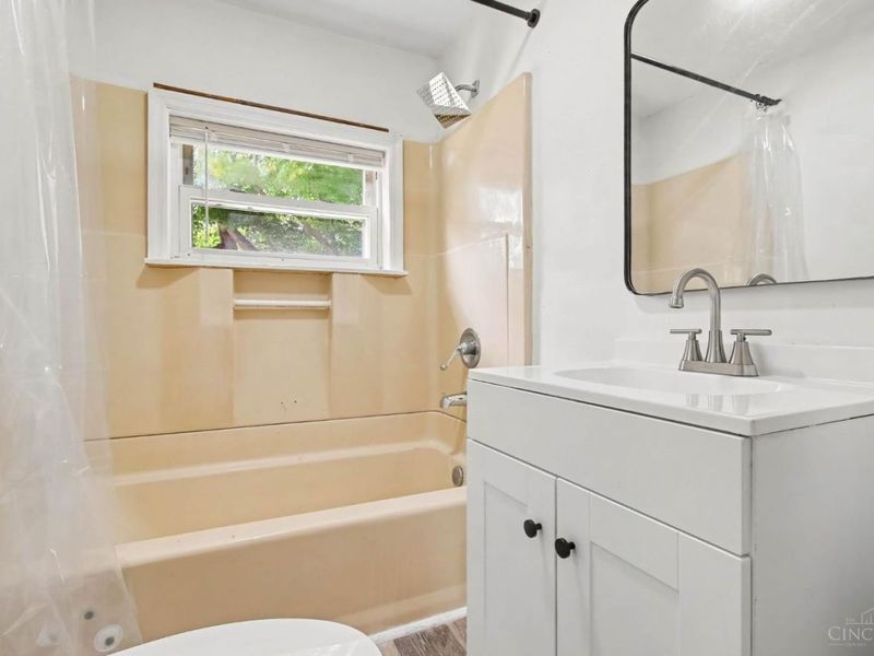230 E Osborne Street, Tate Township, OH 45106 Photo 8