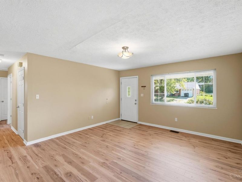 2525 Allenby Place, Miami Township, OH 45449 Photo 10