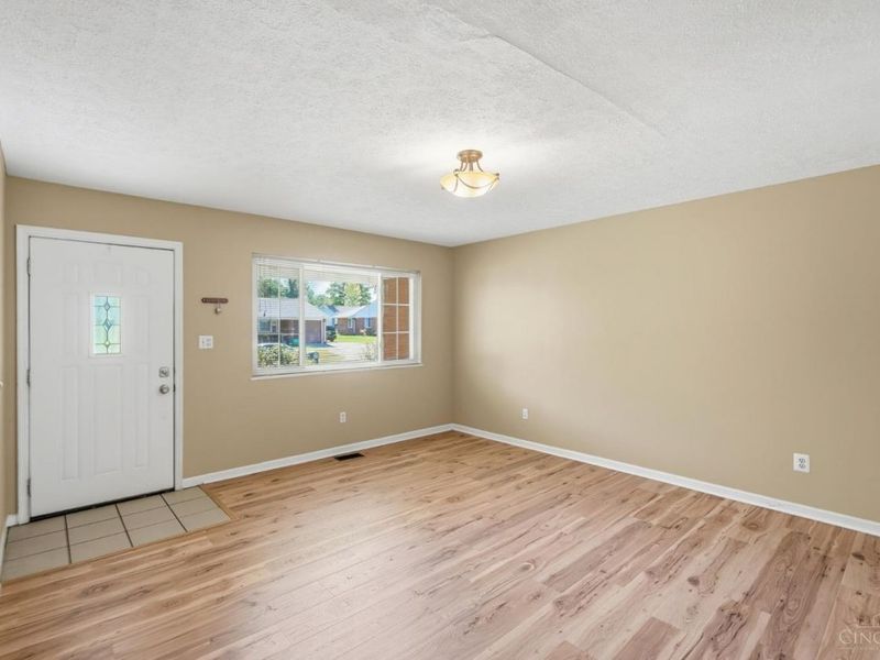 2525 Allenby Place, Miami Township, OH 45449 Photo 9