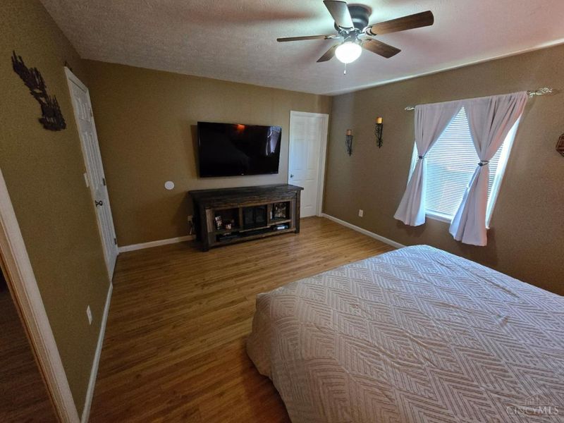 303 Adare Court, Lynchburg, OH 45142 Photo 14