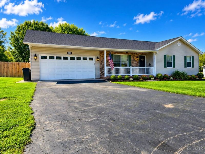 303 Adare Court, Lynchburg, OH 45142 Photo 2