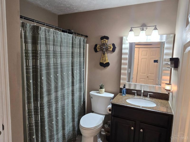 303 Adare Court, Lynchburg, OH 45142 Photo 8