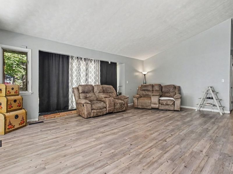 615 Forest Lake Drive, Union Township, OH 45177 Photo 7