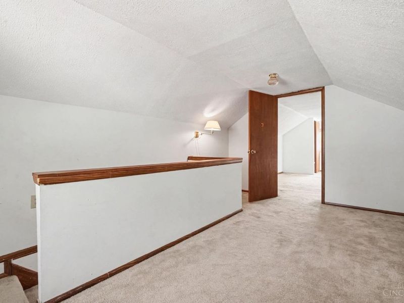 3807 Gatewood Lane, Silverton, OH 45236 Photo 16