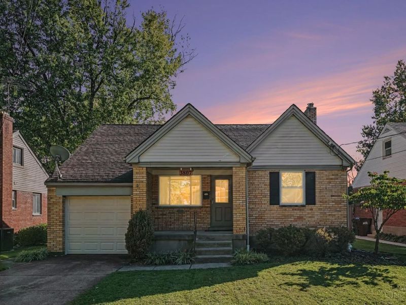 3807 Gatewood Lane, Silverton, OH 45236 Photo 2