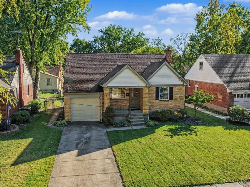 3807 Gatewood Lane, Silverton, OH 45236 Photo 3
