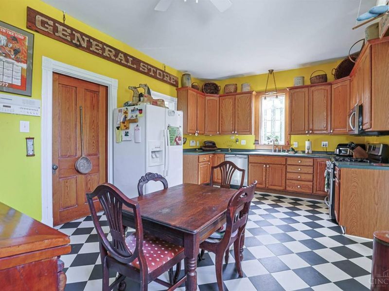 261 Parkway Avenue, Cincinnati, OH 45216 Photo 19
