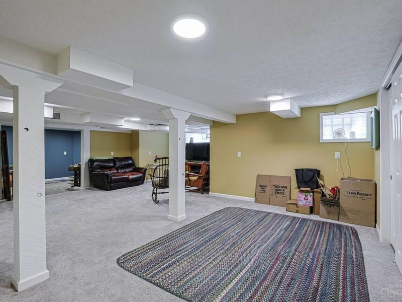 261 Parkway Avenue, Cincinnati, OH 45216 Photo 33