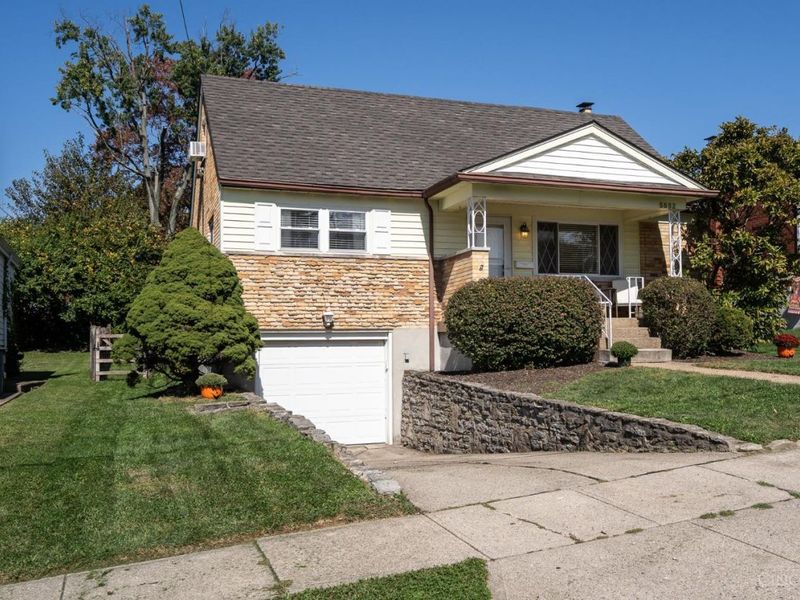 5662 Green Acres Court, Green Township, OH 45248 Photo 3