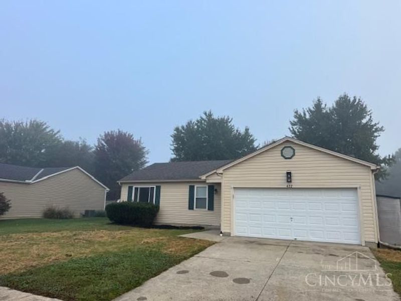 422 Misty Dawn Drive, Hamilton Township, OH 45039 Photo 2