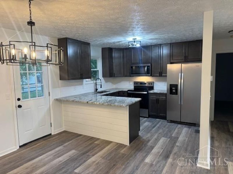422 Misty Dawn Drive, Hamilton Township, OH 45039 Photo 5