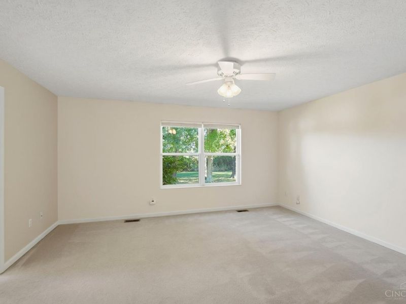 674 Parkland Drive, Union Township, OH 45244 Photo 15