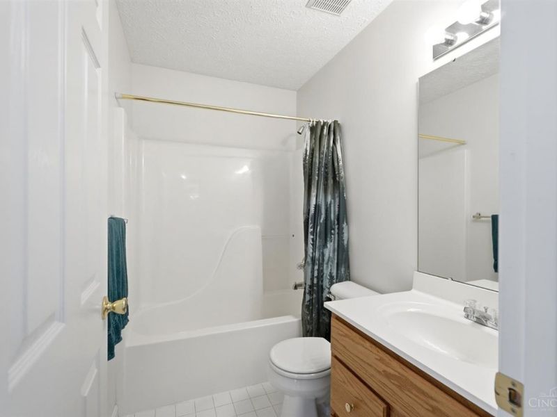 674 Parkland Drive, Union Township, OH 45244 Photo 25