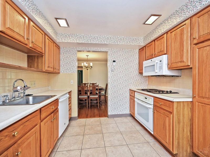 7123 Greenfringe Lane, Springfield Township, OH 45224 Photo 23