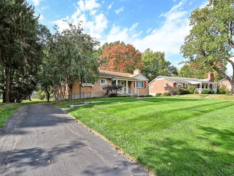7123 Greenfringe Lane, Springfield Township, OH 45224 Photo 4