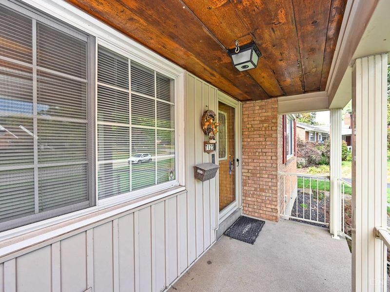 7123 Greenfringe Lane, Springfield Township, OH 45224 Photo 6