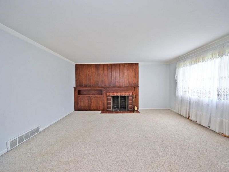 7123 Greenfringe Lane, Springfield Township, OH 45224 Photo 8