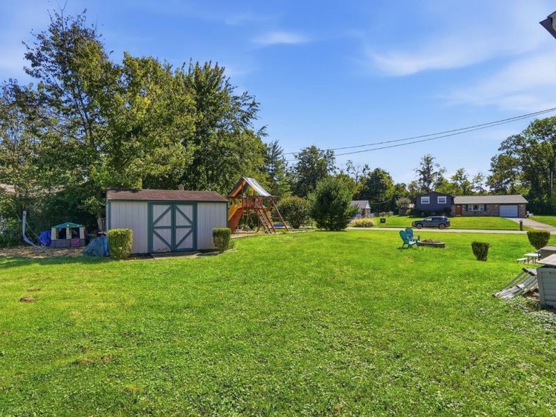 701 Miles Lane, Union Township, OH 45245 Photo 45