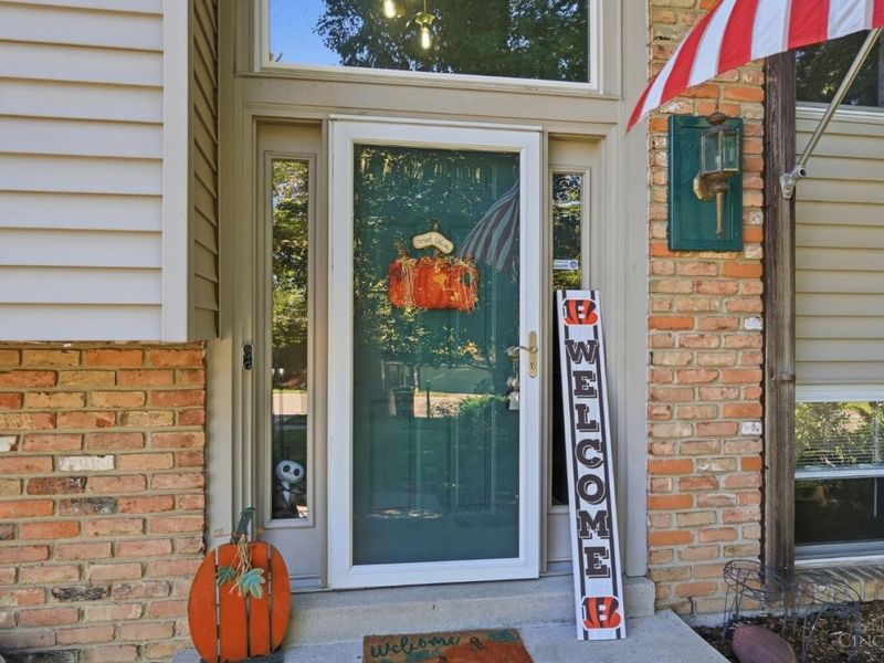 701 Miles Lane, Union Township, OH 45245 Photo 6