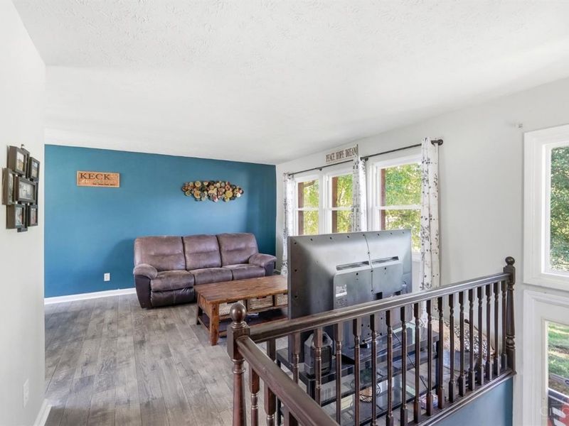 701 Miles Lane, Union Township, OH 45245 Photo 9