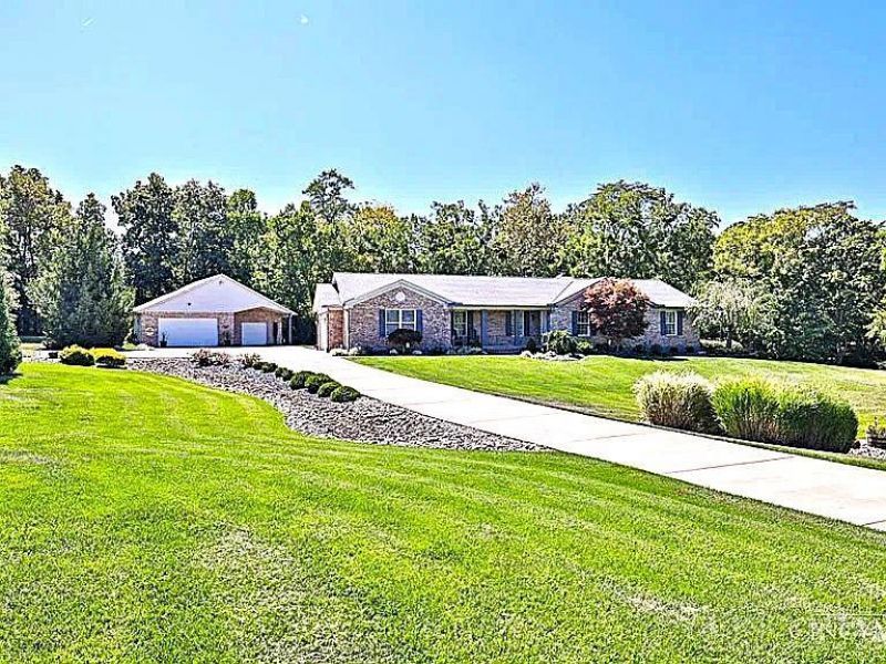 4005 Hollin Lane, Morgan Township, OH 45013 Photo 2