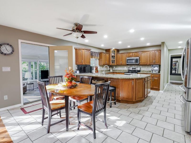 1545 Alexander Drive, Hamilton, OH 45013 Photo 7