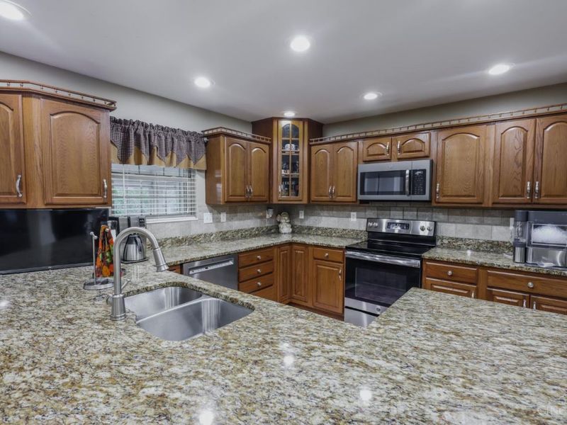 1545 Alexander Drive, Hamilton, OH 45013 Photo 8