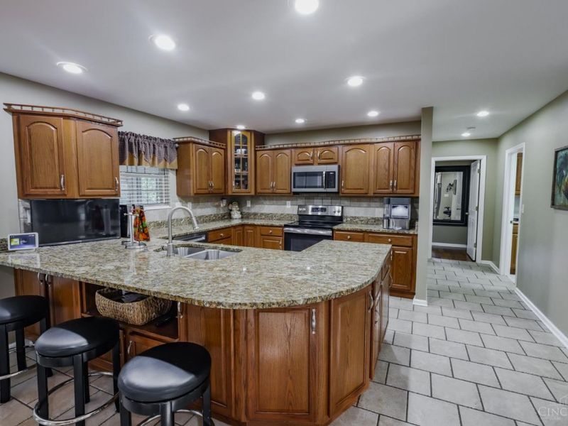 1545 Alexander Drive, Hamilton, OH 45013 Photo 9