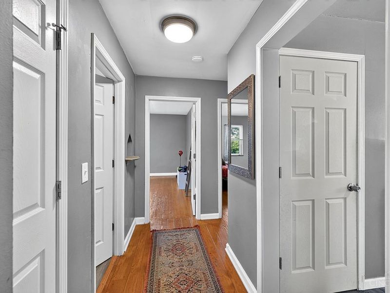 1824 Greenbriar Place, Cincinnati, OH 45237 Photo 23