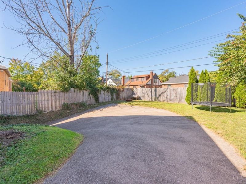1824 Greenbriar Place, Cincinnati, OH 45237 Photo 48