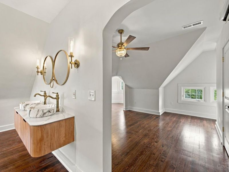 2216 Kemper Lane, Cincinnati, OH 45206 Photo 30