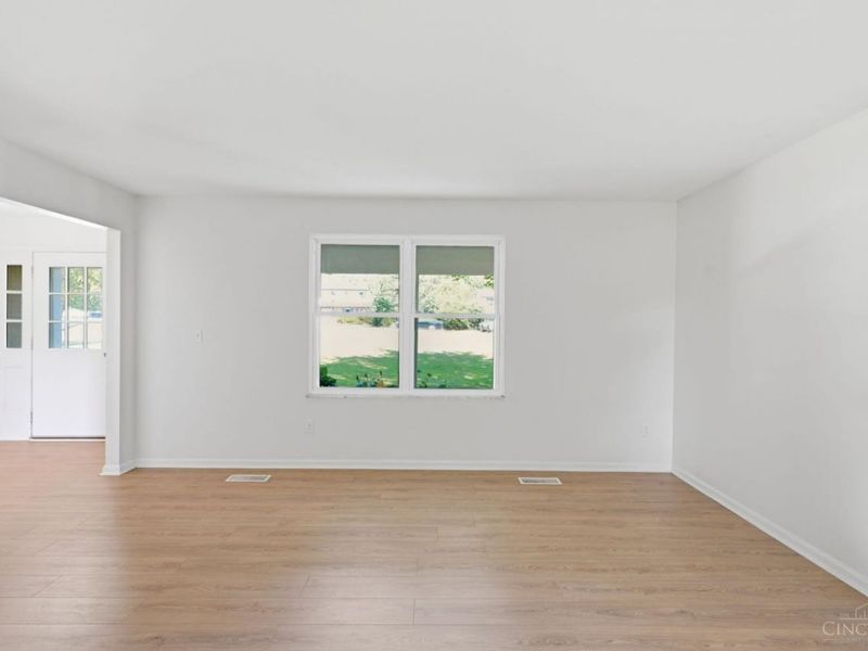 6683 Tylersville Road, West Chester, OH 45069 Photo 10