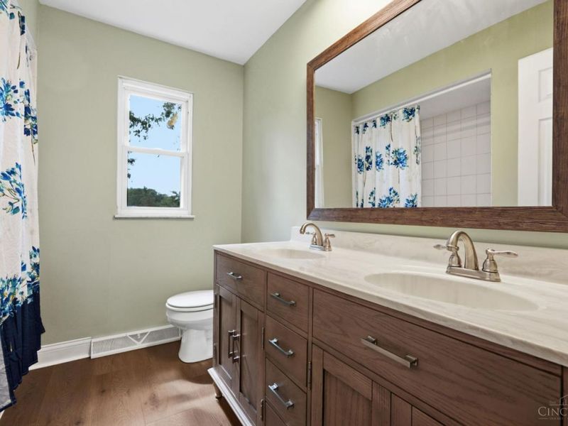 6683 Tylersville Road, West Chester, OH 45069 Photo 42