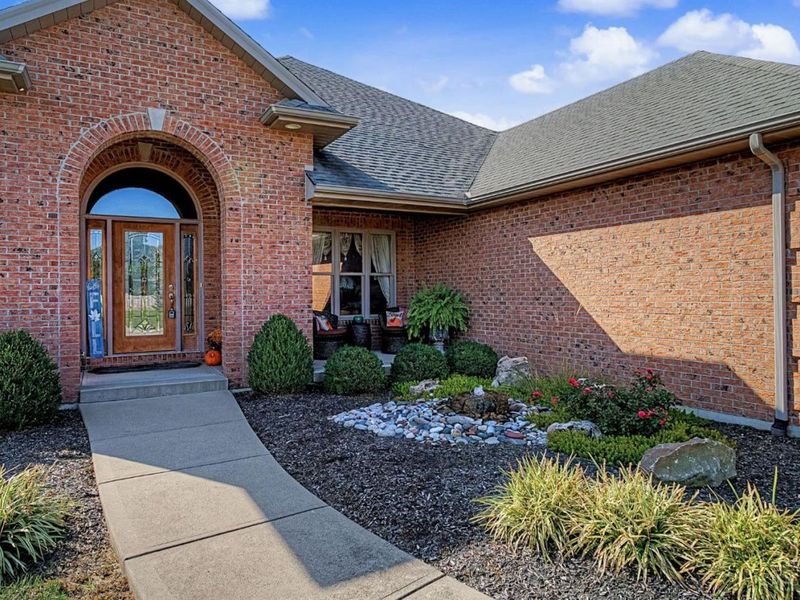 381 Sunset Drive, Carlisle, OH 45005 Photo 6