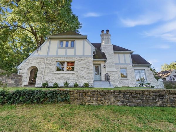 3243 Linwood Avenue, Cincinnati, OH 45226