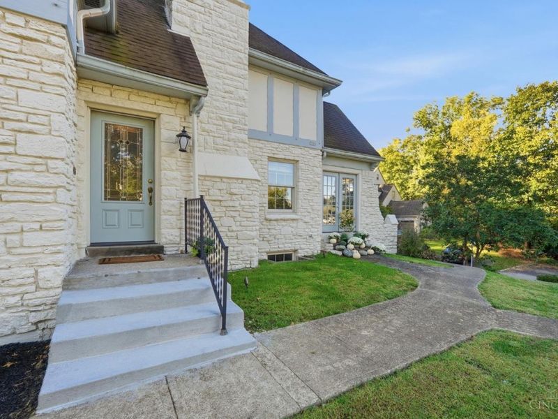 3243 Linwood Avenue, Cincinnati, OH 45226 Photo 4