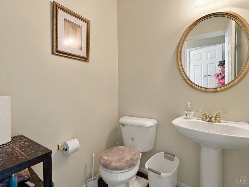 334 Glensford Court, Springdale, OH 45246 Photo 14