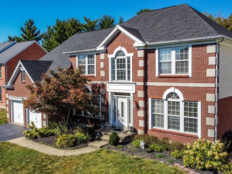334 Glensford Court, Springdale, OH 45246 Photo 2