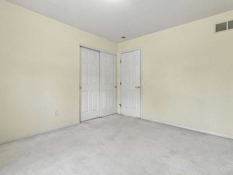 334 Glensford Court, Springdale, OH 45246 Photo 21