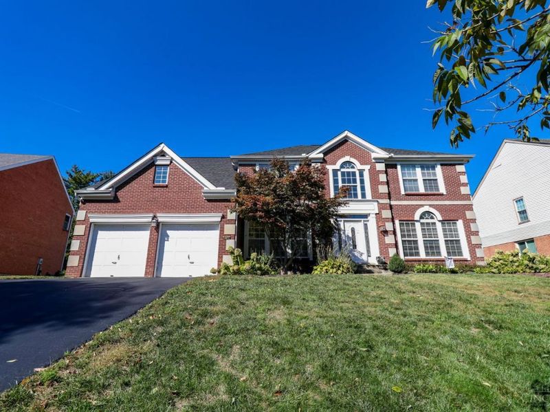 334 Glensford Court, Springdale, OH 45246 Photo 3