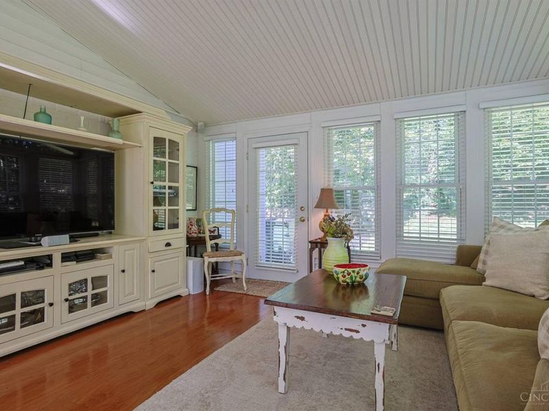 7350 Willowbrook Lane, Amberley, OH 45237 Photo 13