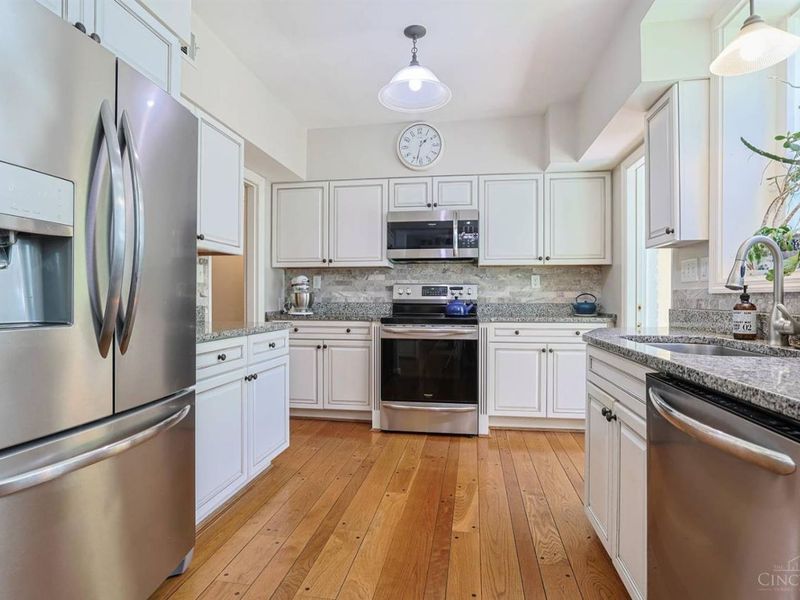 7350 Willowbrook Lane, Amberley, OH 45237 Photo 8