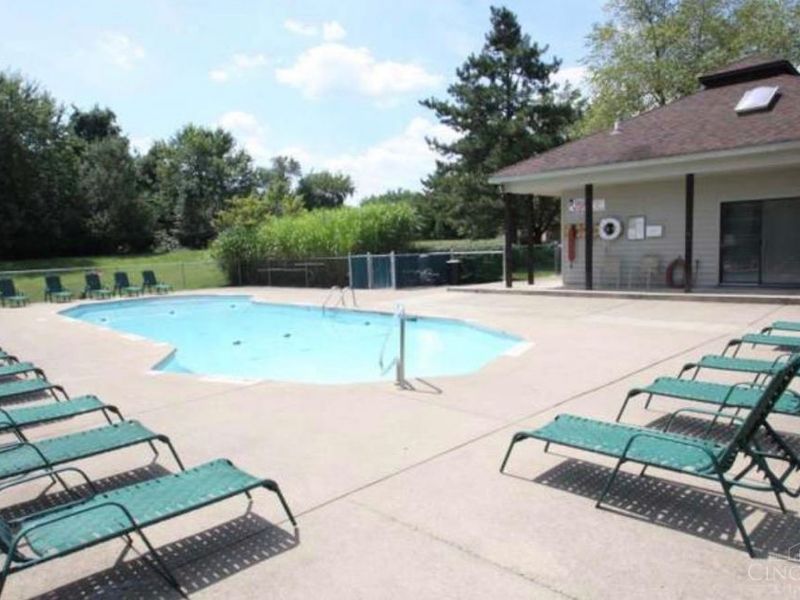 535 Davis Road, Unit 4, Pierce Township, OH 45255 Photo 4