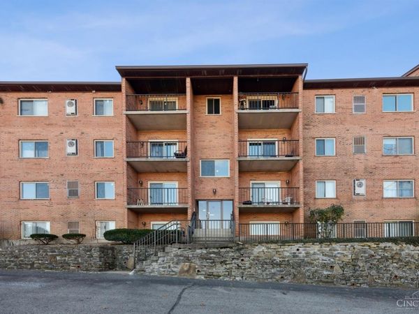 521 W Martin Luther King Drive, Unit A8, Cincinnati, OH 45220