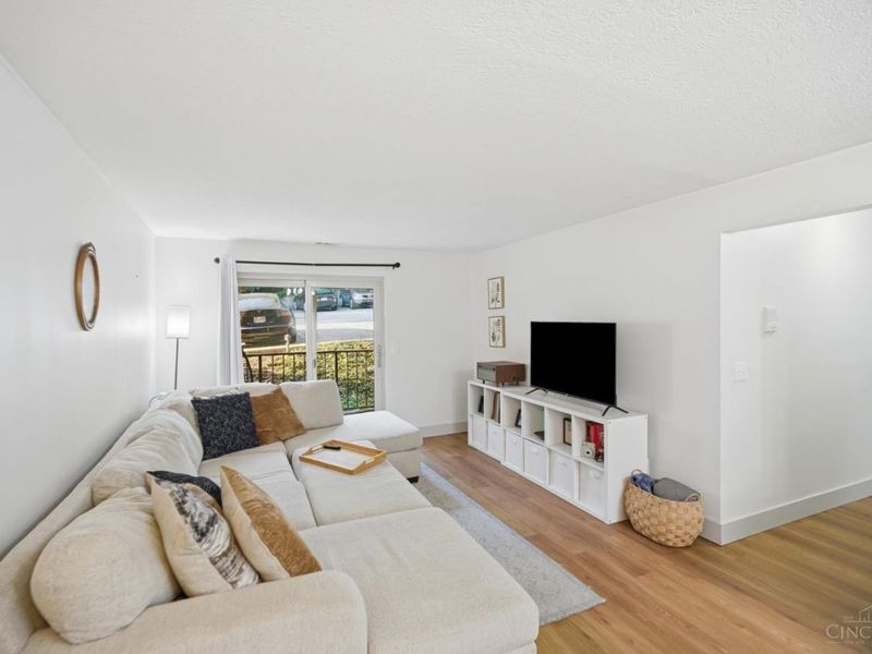 521 W Martin Luther King Drive, Unit A8, Cincinnati, OH 45220 Photo 13