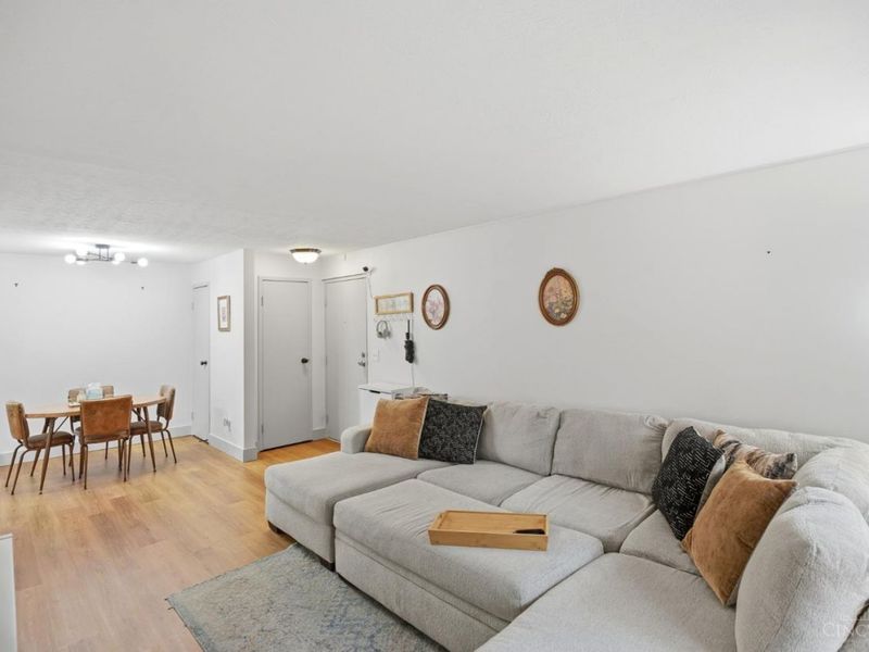 521 W Martin Luther King Drive, Unit A8, Cincinnati, OH 45220 Photo 7