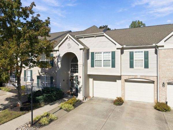 100 Gateway Drive, Unit H, Milford, OH 45150