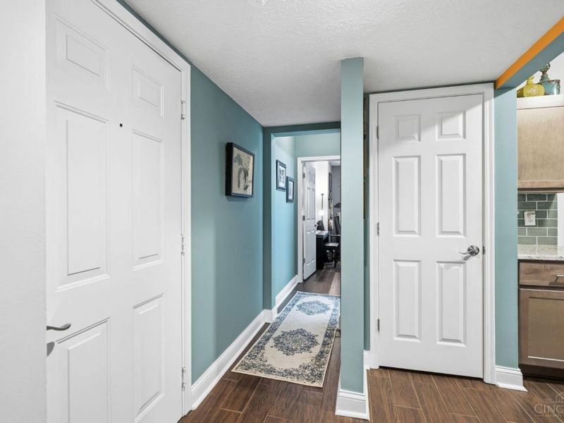 100 Gateway Drive, Unit H, Milford, OH 45150 Photo 6