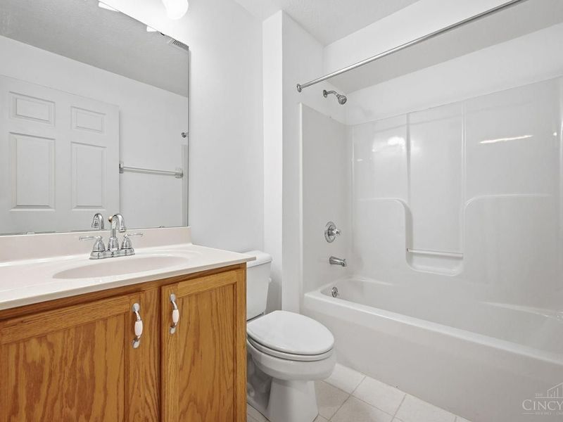 833 Neeb Road, Unit 2, Delhi Township, OH 45233 Photo 25